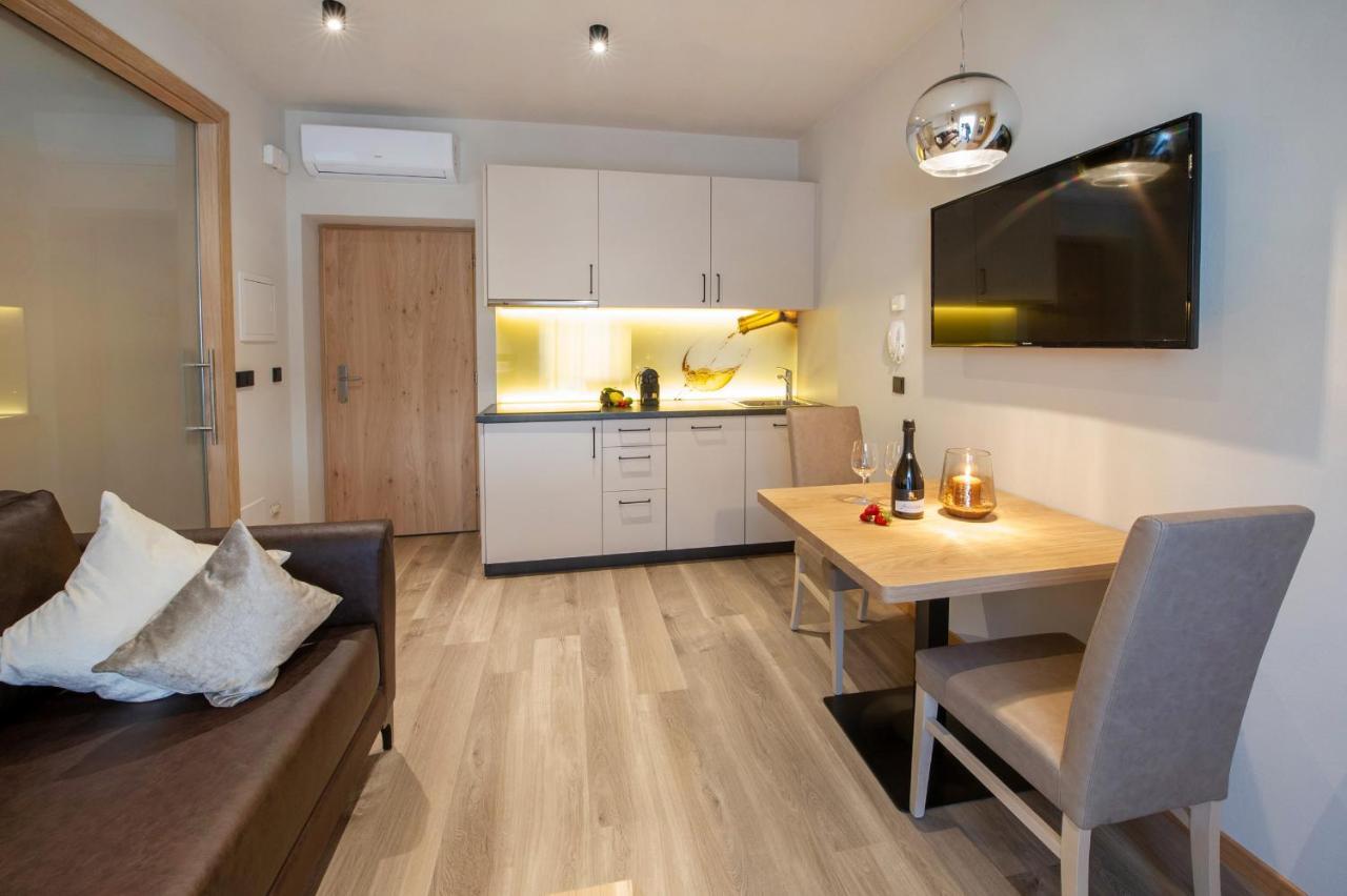 Haus Gregori Aparthotel Caldaro Εξωτερικό φωτογραφία