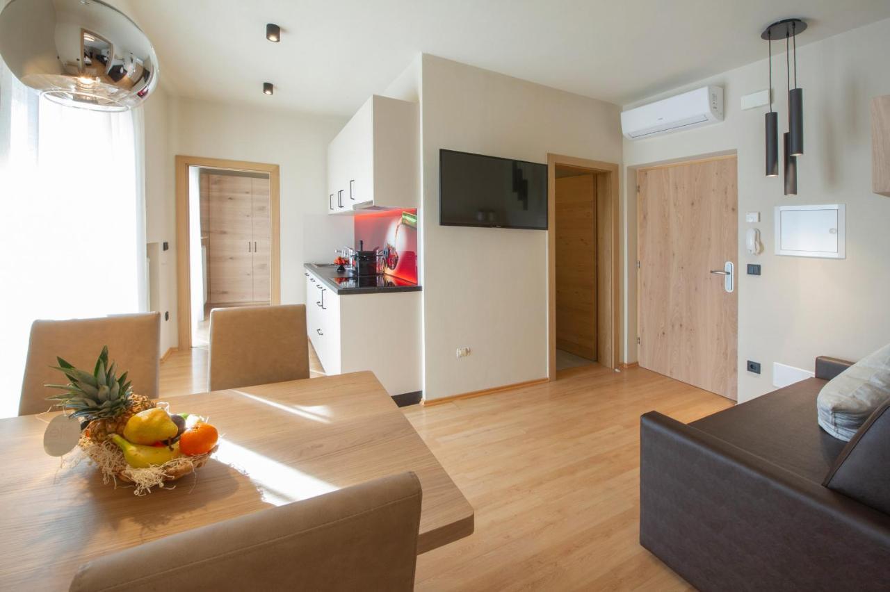 Haus Gregori Aparthotel Caldaro Εξωτερικό φωτογραφία